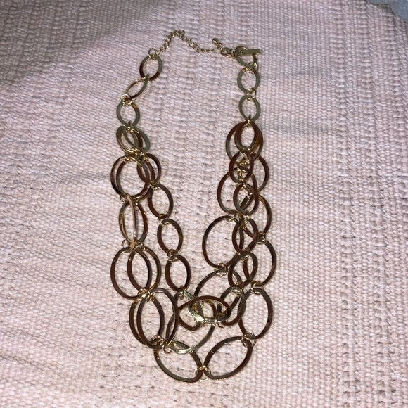 Gorgeous Daisy Fuentes statement necklace - Picture 5 of 6